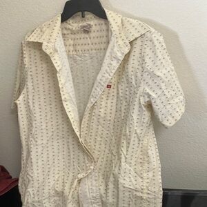 FINAL MARKDOWN Men’s carbon shirt large